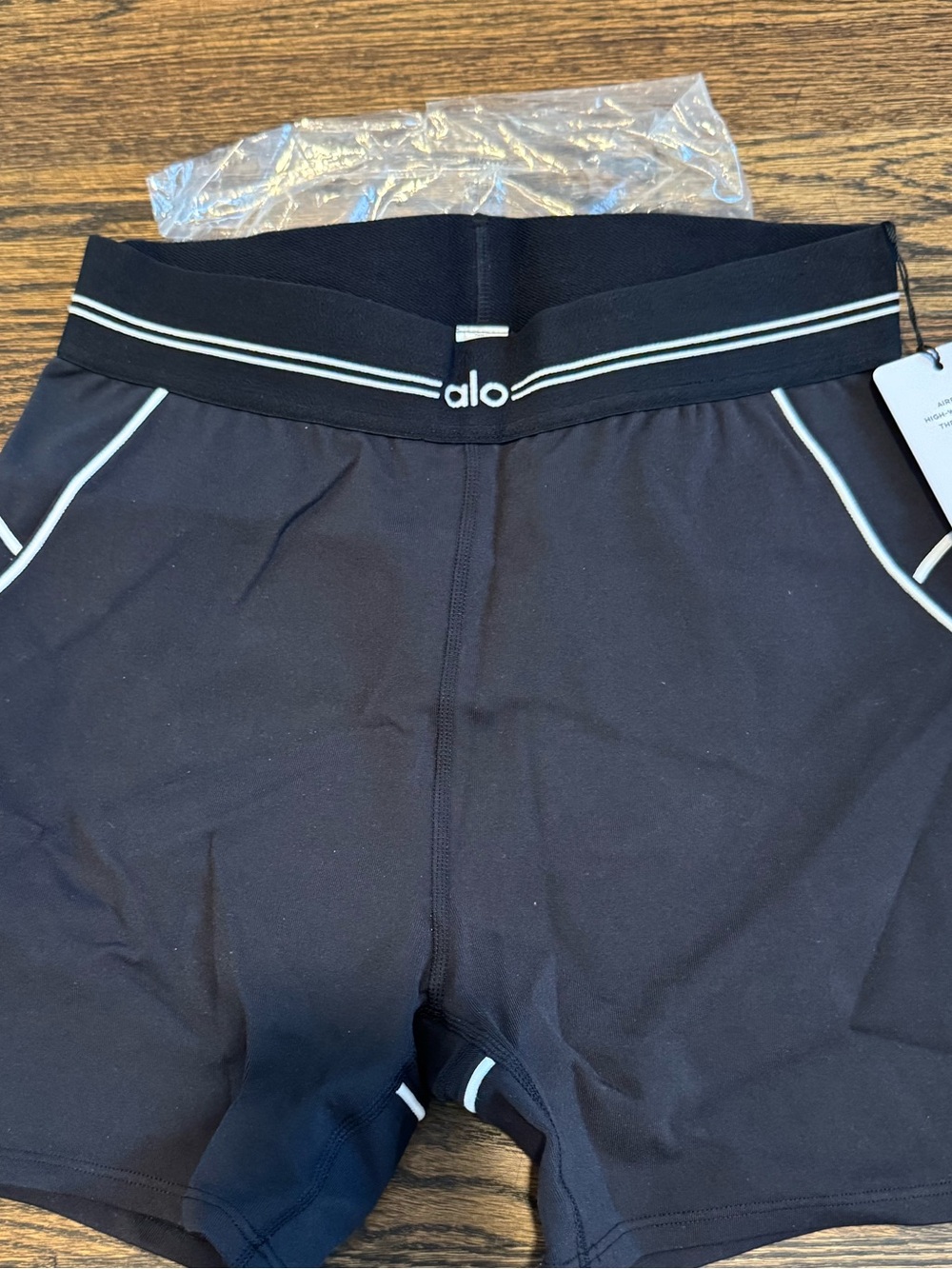 NWT ALO Yoga Shorts